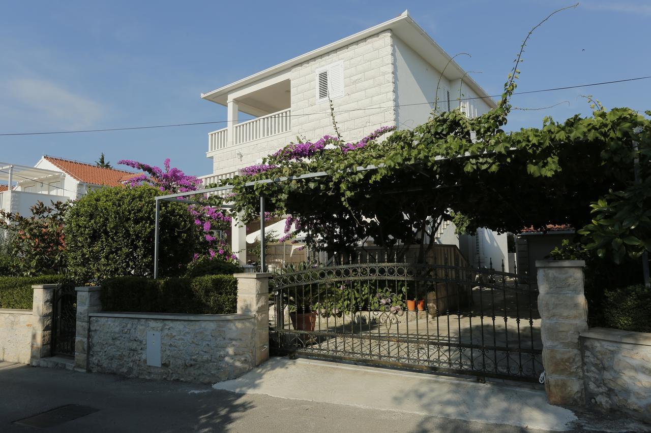 סופטאר Apartments Marino מראה חיצוני תמונה